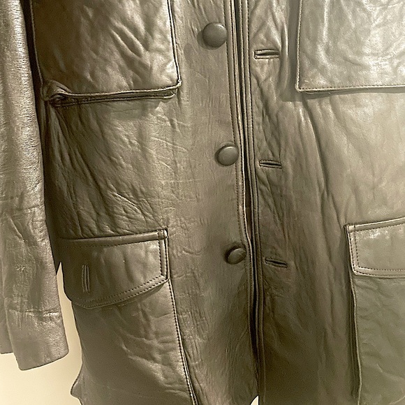 Authentic Vintage Valentino UOMO Leather Jacket, split back style. - Picture 2 of 6